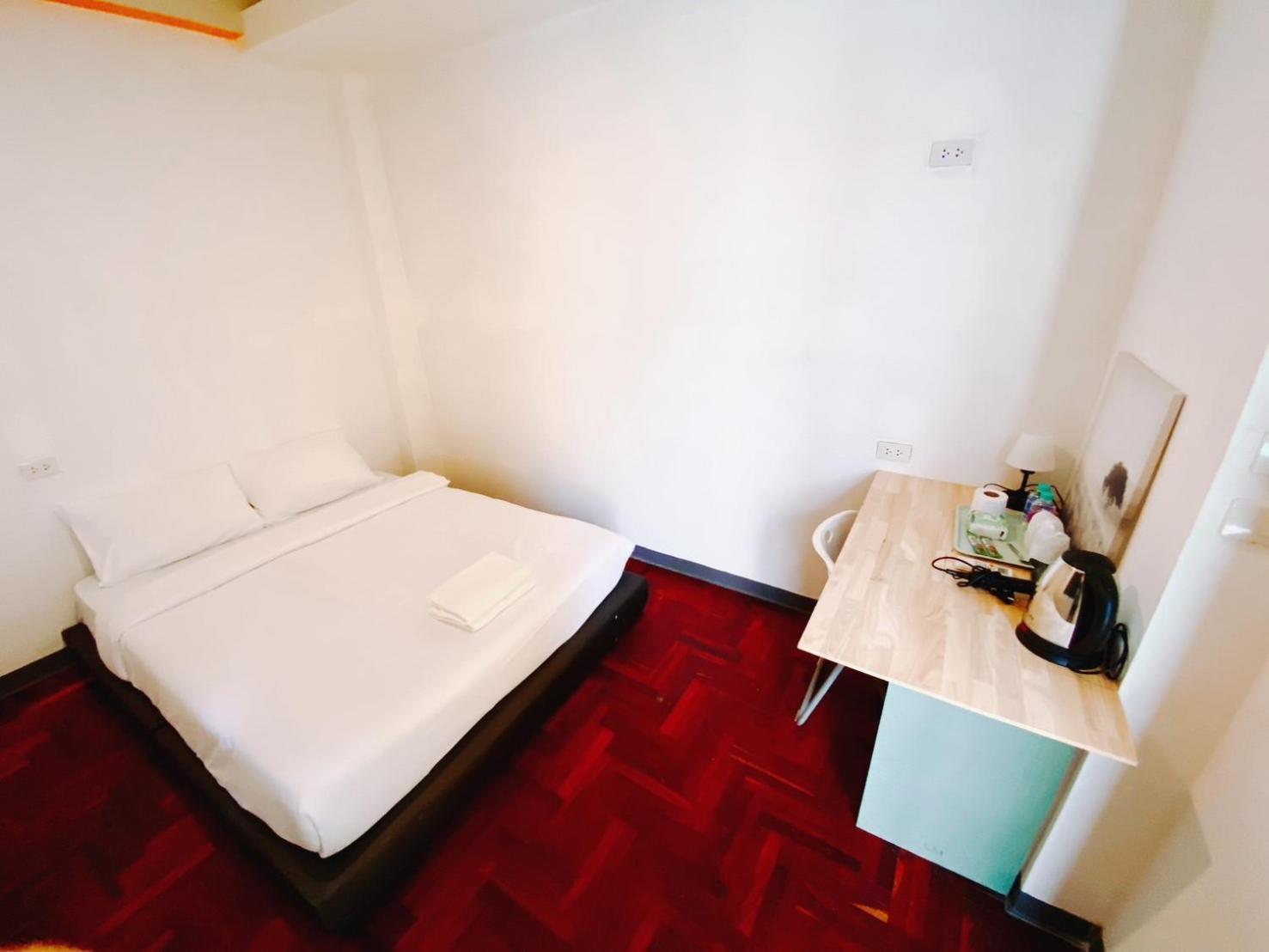 Go Inn Silom Bts Surasak X โกอินน์ สีลม บีทีเอส สถานีสุรศักดิ์ Bangkok Exterior foto